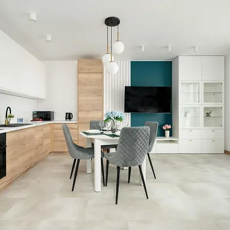 Modern With Ac Near Malta By Renters アパート