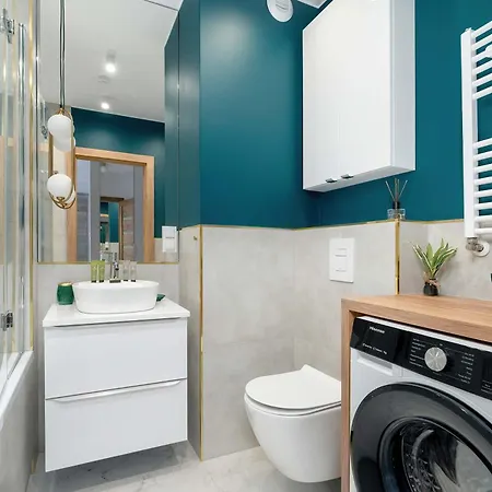 Modern With Ac Near Malta By Renters