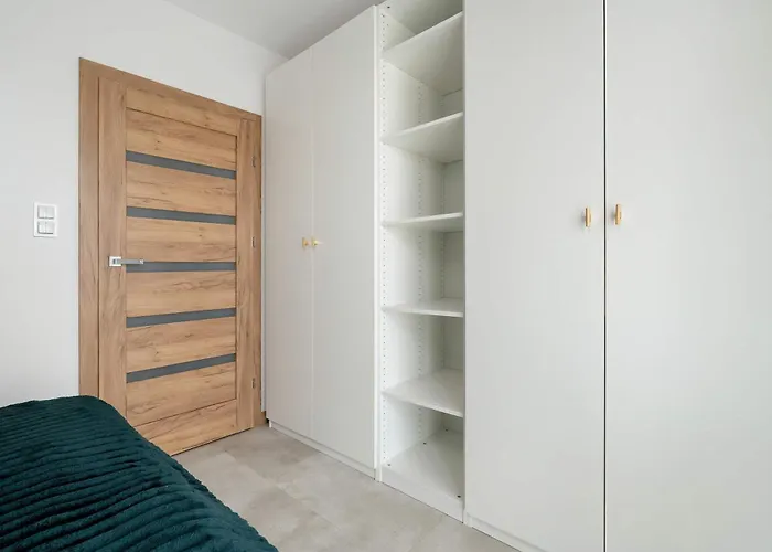 Apartment Modern With Ac Near Malta By Renters Poznan