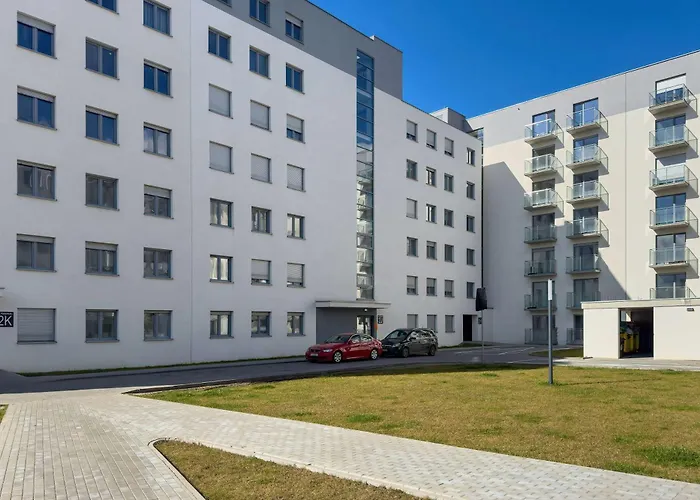 Modern With Ac Near Malta By Renters Poznan