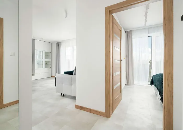 Modern With Ac Near Malta By Renters Apartment